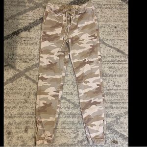AE Mid/Low Rise Camo Pants